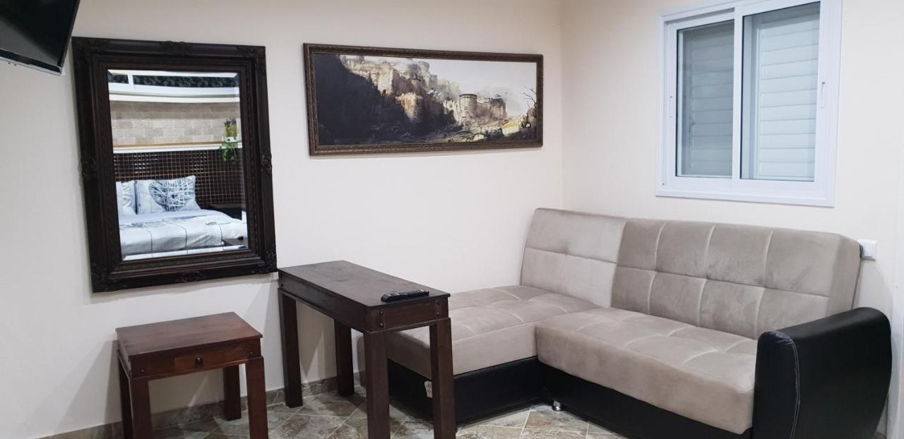 Apartment Shahal *